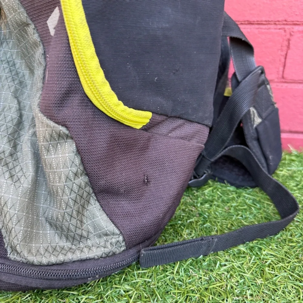 Oakley‎ Link Pack Backpack Bag Black Yellow Olive Green Hiking Camping Travel